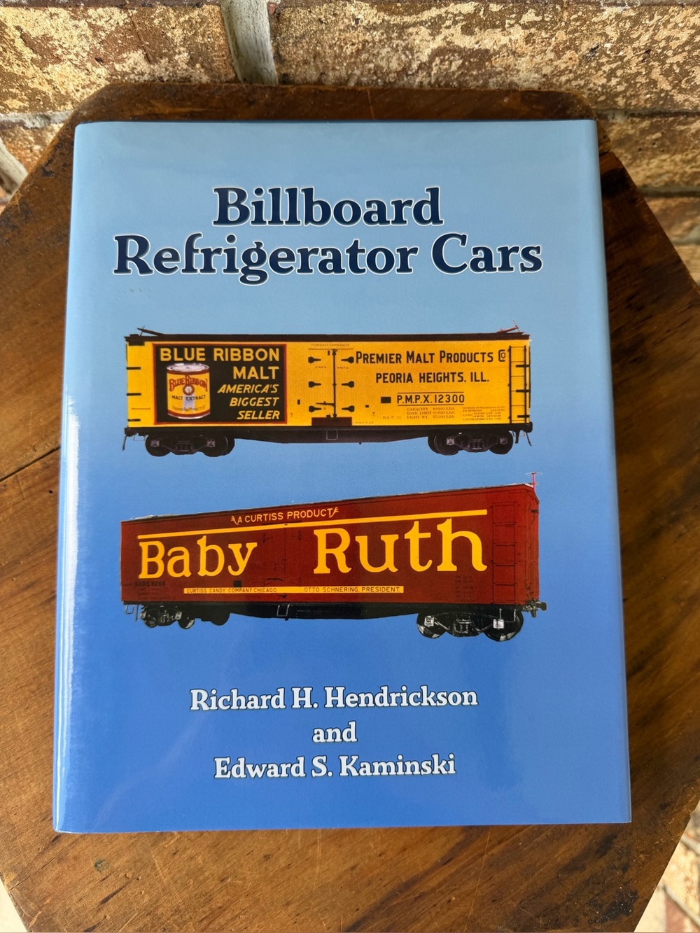 Billboard Refrigerator Cars Hendrickson 2008 Hardcover Excellent Condition!